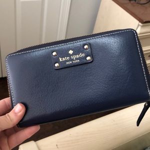 Navy Kate spade wallet